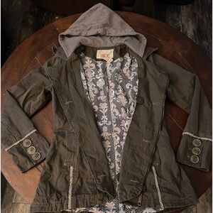 BKE Woman’s Brown Hoodie Jacket size M